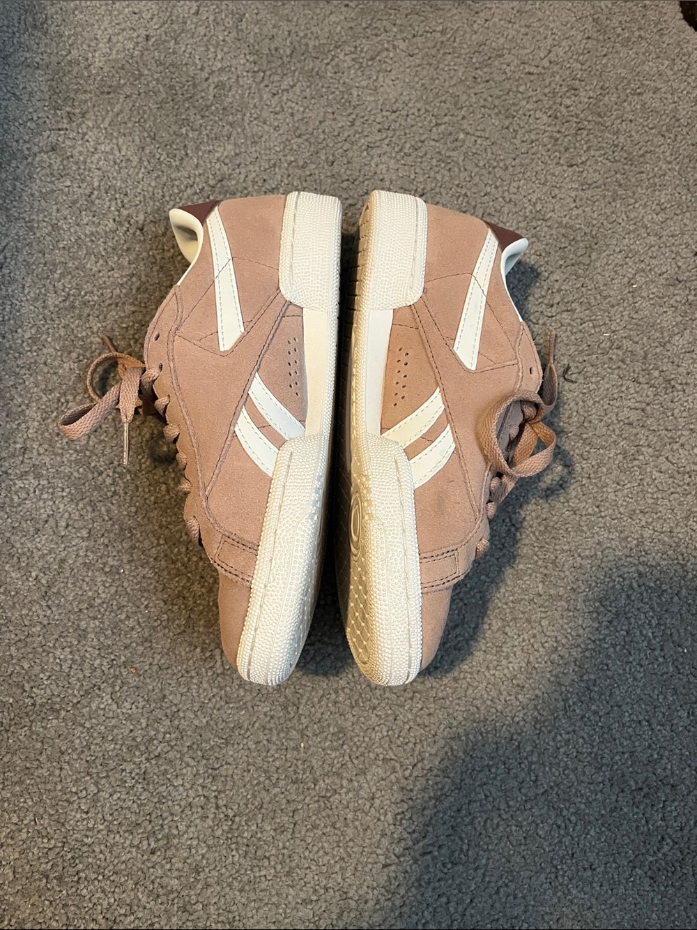 Reebok Suede Low-Top Sneakers in Blush - Picture 3 of 7